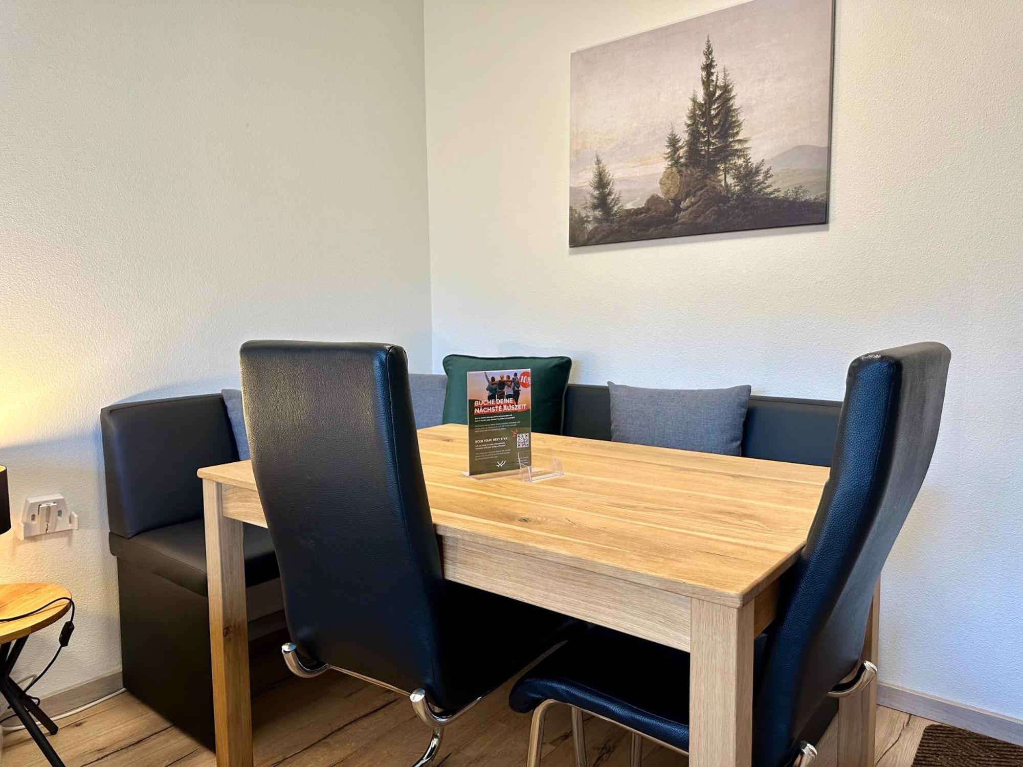 Gemuetliche Ferienwohnung Mit Kostenfreiem Pool Höchenschwand Exterior foto