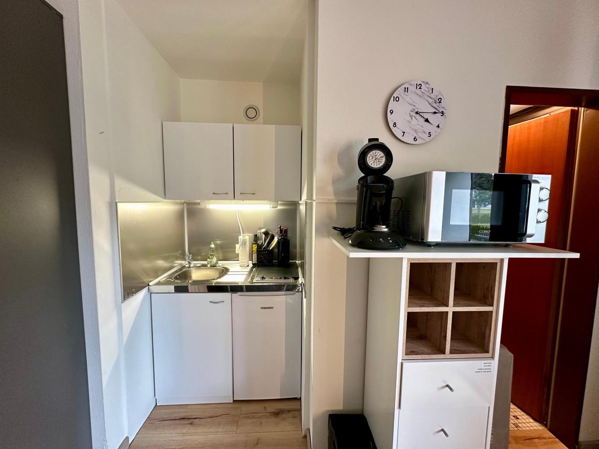 Gemuetliche Ferienwohnung Mit Kostenfreiem Pool Höchenschwand Exterior foto
